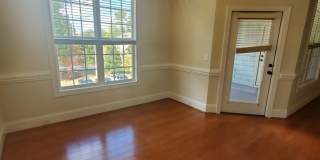 3314-303 Starboard ~ Lakeshore Harbour ~1 Week Free Gallery 7