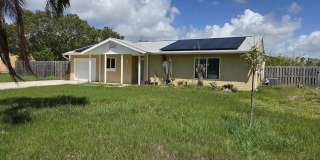 2209 SE E Dunbrooke Circle Gallery 1