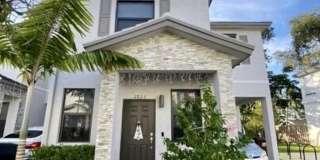 2825 Sw 17th Ave Gallery 1