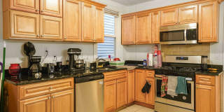 Renovated 6-Bed, 2-Bath Apartment Near Northeastern — Washer/Dryer in Unit  Parking Available! Gallery 9