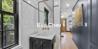 208 Windsor St Gallery 7