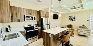 3013 W Driftwood St Gallery 1