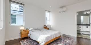 Green Lake Townhome Gallery 10