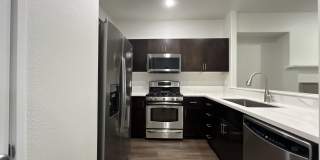 Beautifully Updated Bethany Townhome with Private Backyard and Modern Finishes Gallery 6