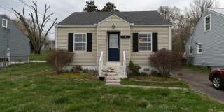 Updated North Knoxville Gem | Massive Fenced Yard & Prime Location! Gallery 1