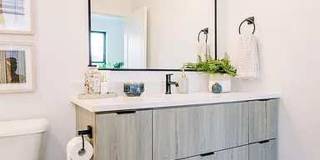Townhouse For Rent - 1345 Keosauqua Way Gallery 16