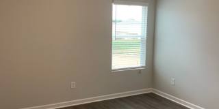 Stylish 3 Bed, 2.5 Bath Home in Desirable Tucker Farms Gallery 18