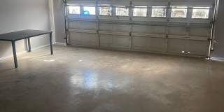 Move in Special! $200 off First Month! Adorable 2 Bedroom with 2 Car Garage Close to Hospitals and TTU! Gallery 12