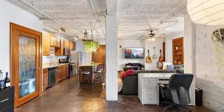 78 Watson Street Gallery 17