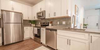 Maverick Modern Apartments Gallery 31