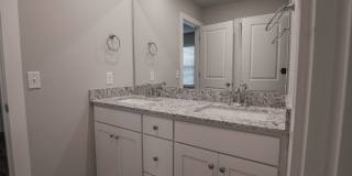 4 bedroom 3.5 bath home! Gallery 21