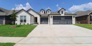 Stunning New Construction Simmons Home - 5 Bed 3 Bath - Move In Ready! Gallery 3