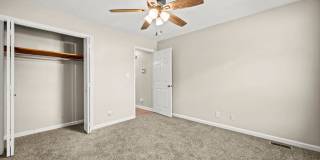 Charming 3 Bedroom Ranch with Large Fenced Yard & Bright Open Living Spaces! Gallery 19