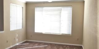 Spacious 1 Bedroom Condo in North Central Phoenix! Gallery 5