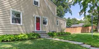 Cute Cape Cod Close to Forest Glen Metro w/huge backyard! Gallery 1