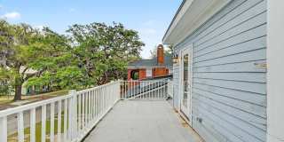 Downtown 2 bedroom Condo Gallery 24