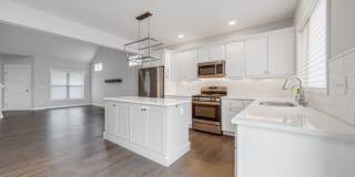 Stunning Golf Course Views & Spacious Modern Living! Gallery 1