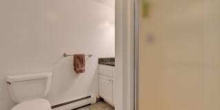 Stunning 4 Bed 2.5 Bath Steps from Willards Beach UNFURNISHED Gallery 37