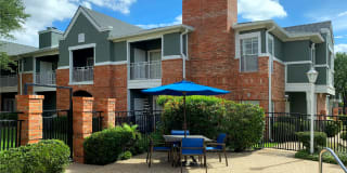 Kensington Square Gallery 19