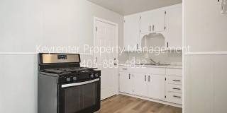 Cozy 3BD/1BTH Home Conveniently Located near I-240 & I-44 Gallery 13