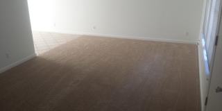 Adorable Upgraded Condo Near Downtown Gallery 5