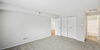 Beacon Pointe Apartments & Townhomes Gallery 8