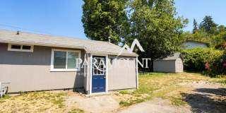 Charming 1 Bed / 1 Bath, Centrally Located! Gallery 1
