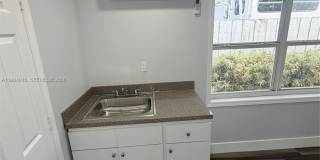 531 NE 58th St Gallery 3