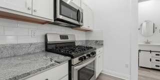 522 Kelton Avenue Gallery 18