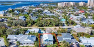 Beautiful 3 Bedroom 3 Bath Beachside Home Gallery 46