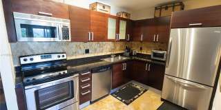 3250 Grand Ave Gallery 1