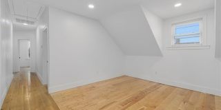 30 Cypress Street Gallery 8