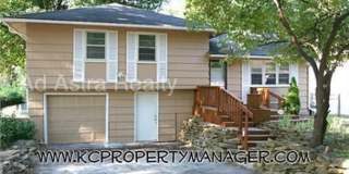 Beautiful 3 Bed Home in KCMO - Available in JULY!! Gallery 1