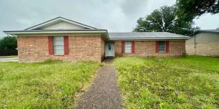 Single Family Home *LEASING SPECIAL AVAILABLE* Gallery 1