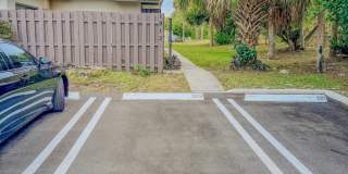 1913 N Congress Avenue Gallery 24