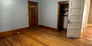 Beautiful 5 Bedroom, 2 Bath in Prime Location Near Campus Beautiful 5 Bedroom, 2 Bath in Prime Location Near Campus Gallery 14