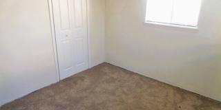 Adorable Single Level Northeast Home With Refrigerated Air Located In Quiet Neighborhood Gallery 19