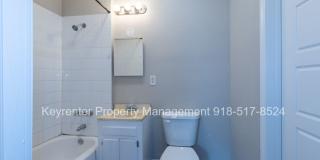 SECTION 8 WELCOME - NEWLY RESTORED - 2 BEDROOM - HARDWOOD FLOORS Gallery 11