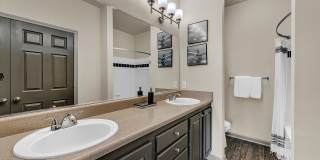 The Landing Fayetteville - Student Housing Gallery 21