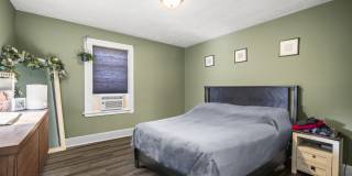 383 Davis Street Gallery 14