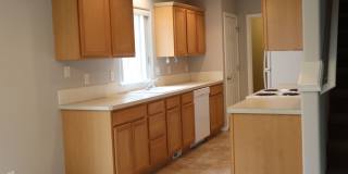 Beautiful 3-Bedroom 2-Story Home in Ridgefield for Rent - 1211 NE 168th St Gallery 6