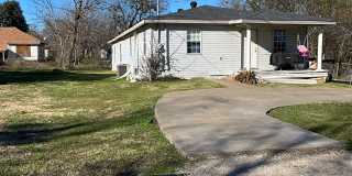 811 East 10th Street Gallery 1