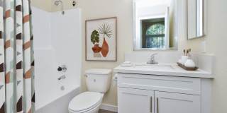 Summit At Warner Center Gallery 38