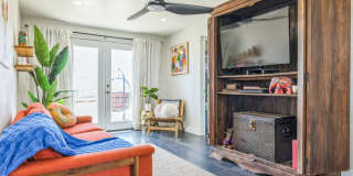 3 Bedroom 1.5 Bath Modern Farmhouse near JT National Park * MOVE IN SPECIAL* Gallery 14