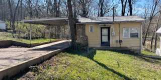 1118 Franklin Avenue Gallery 1