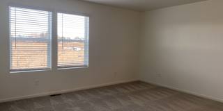 Exquisite 3 Bed 2.5 Bath Single Family Home Gallery 30