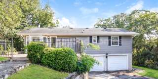 Beautiful 3-Bed + Bonus Room Home - Minutes from Downtown Chattanooga! Gallery 1