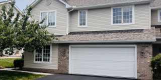3 Bedroom 2.5 Bath Townhouse with 2 Car Garage Gallery 3