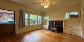 Charming, One bedroom duplex in Prime Ashland location | Available Now! Gallery 3