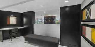 RiverHouse Gallery 72